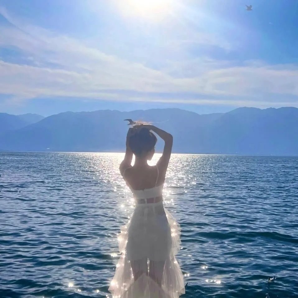《双傻出海》海报